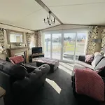 Lakeside Escape With Hot Tub Lodge York