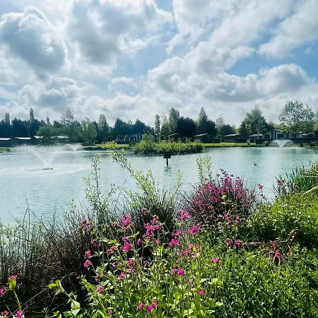 Lakeside Escape With Hot Tub